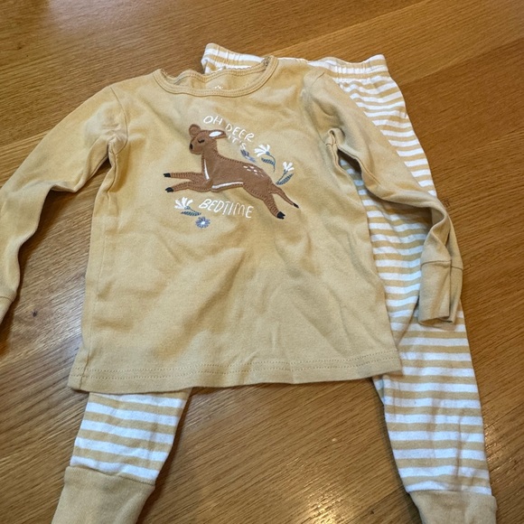 Carter's Tan and White Oh Deer Pajama Set Size 2 - Picture 1 of 5